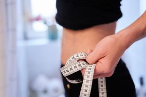 Essstörungen gehen häufig mit weiteren psychischen Erkrankungen einher. (Archivbild) - Foto: Annette Riedl/dpa/dpa-tmn