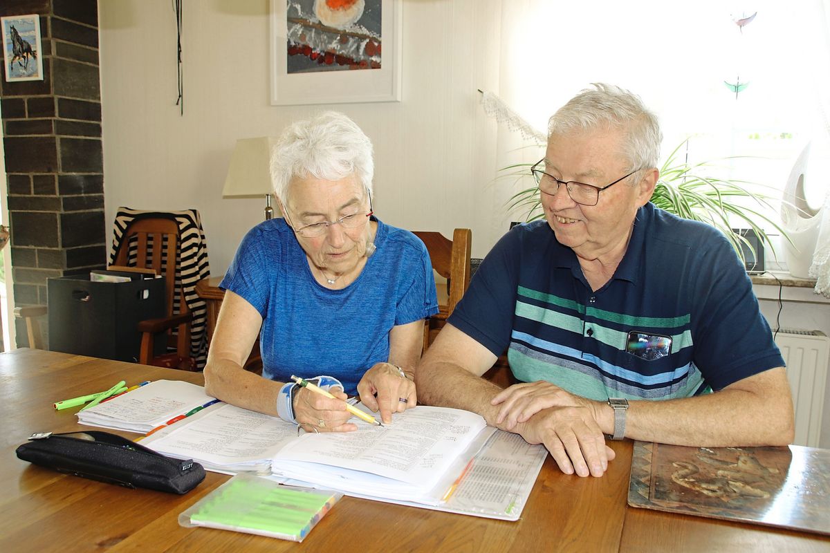 Eva-Maria Rellecke und Heinz-Josef Busch erhielten im letzten Jahr den Heimatpreis. 