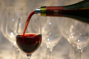 Italienischen Wein gibt es künftig auch ohne Alkohol. - Foto: picture alliance / dpa