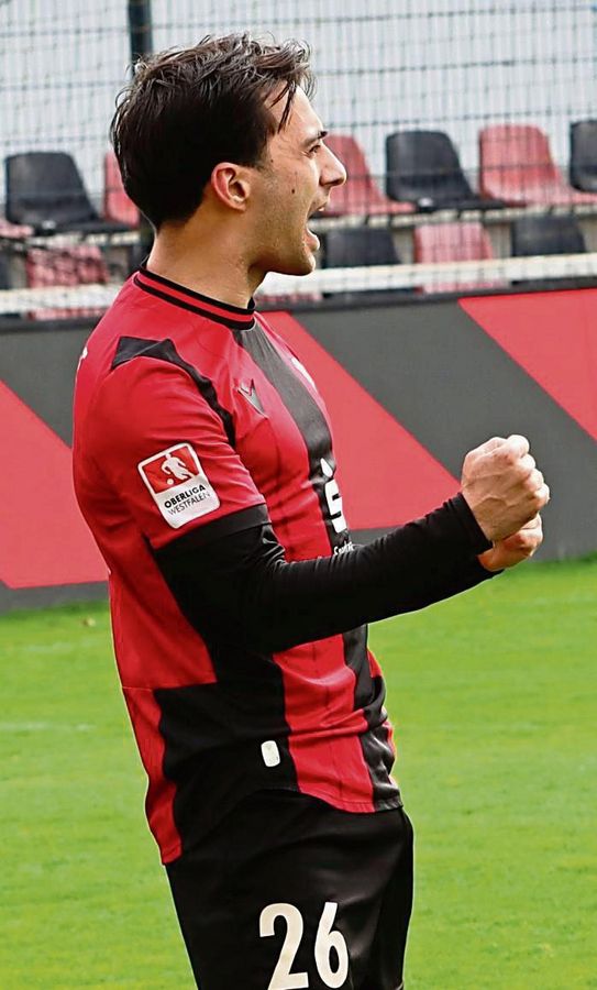 Das Supertor von Mustafa Dogan zum 1:0 (43.) reichte nicht zum Sieg. Der 29-jährige Mittelfeld-Mann zirkelte den Ball aus 18 Metern herrlich ins rechte Eck.