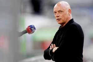 Uwe Rösler wird Trainer beim VfL Bochum. (Archivbild) - Foto: Roland Weihrauch/dpa