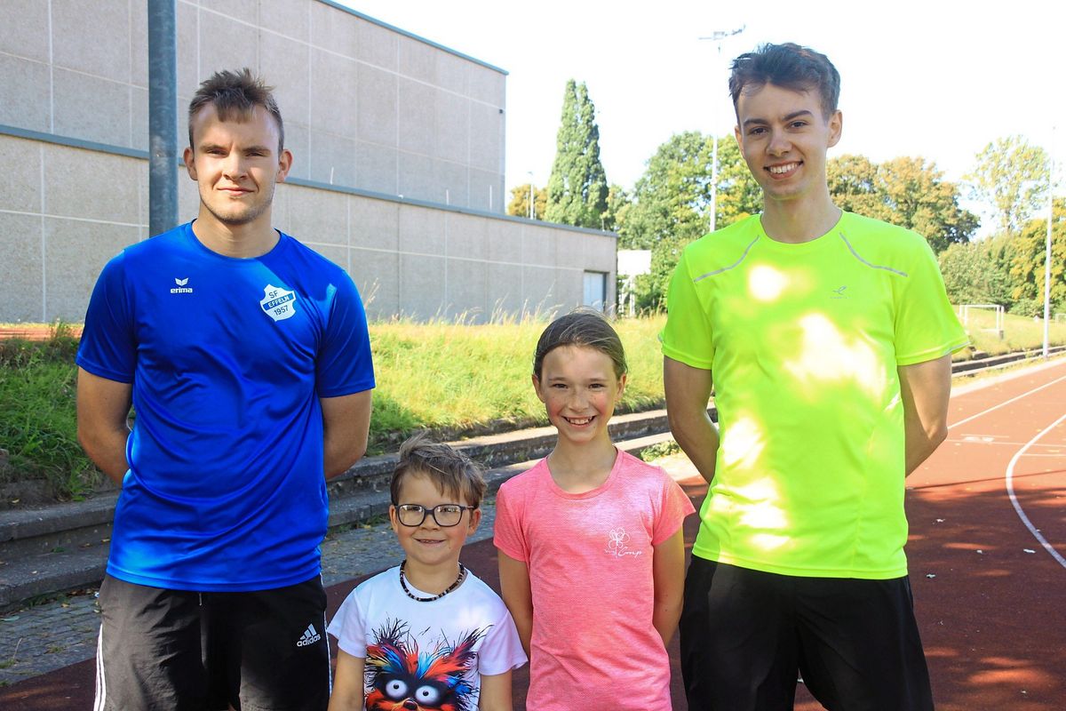 Joel Radin, Florian und Anika Braun sowie Raphael Clasen (v.l.) freuen sich auf das Flutlichtsportfest der LA-Abteilung des TSV Rüthen am 20. September.