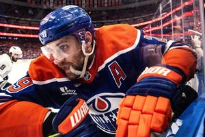 Leon Draisaitl blieb im sechsten Spiel erstmals ohne Scorerpunkt. - Foto: Jason Franson/The Canadian Press via AP/dpa