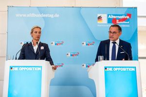 Beschlossen werden sollen auch ein Verhaltenskodex. - Foto: Michael Kappeler/dpa