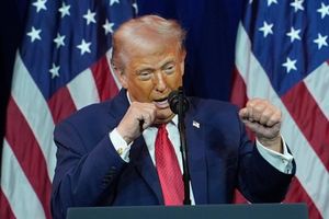 US-Präsident Trump meldet Ansprüche auf Venezuelas Öl an. (Archivbild) - Foto: Evan Vucci/AP/dpa