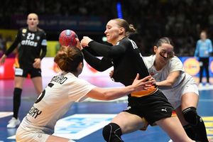 Trumpft bei der WM bisher unbekümmert auf: Nieke Kühne. - Foto: Marijan Murat/dpa