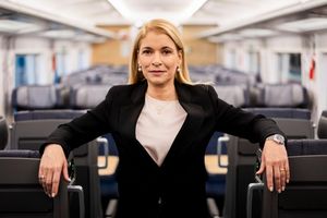  Es müsse alles anders gemacht werden als früher, sagt die neue Bahn-Chefin Palla. (Archivbild) - Foto: Christoph Soeder/dpa Pool/dpa