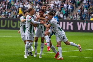 Chiarodias erstes Tor für Borussia. - Foto: David Inderlied/dpa