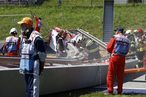 Die Feuerwehr ist in Spielberg im Einsatz. - Foto: Erwin Scheriau/APA/dpa