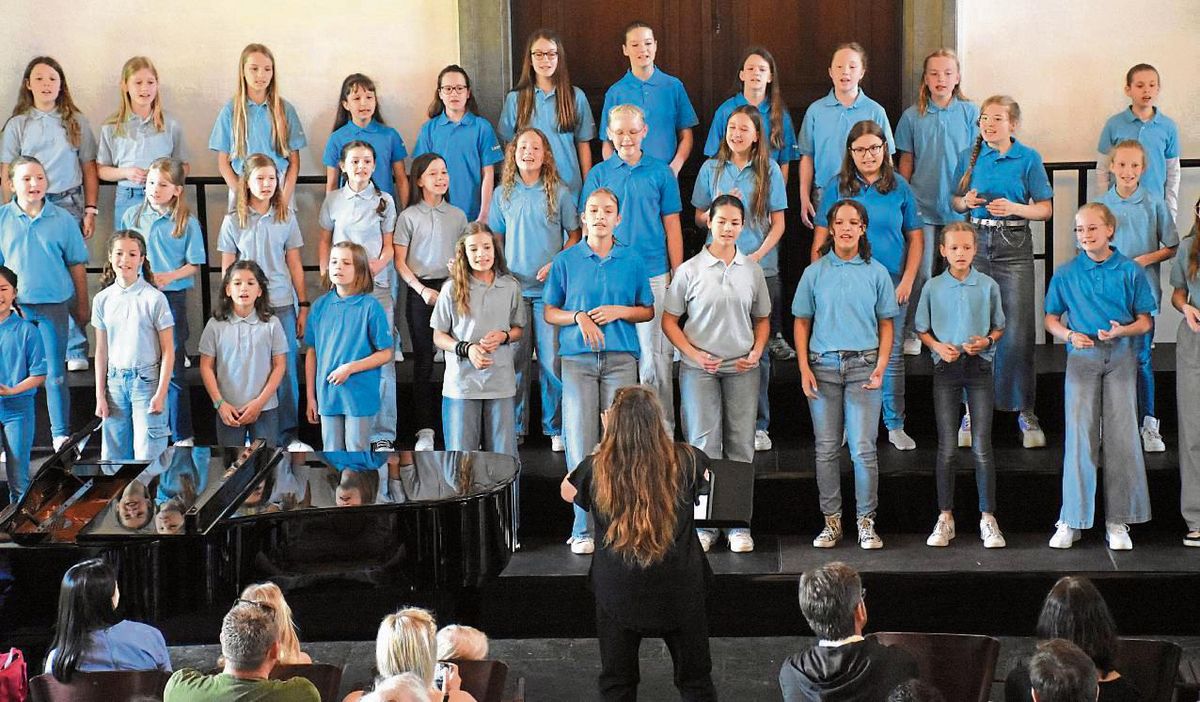 Viel Beifall erntete der Erwitter Kinderchor „Young Rhythm“ beim 8. Kinder- und Jugendchorwettbewerb. Foto: Giannakis