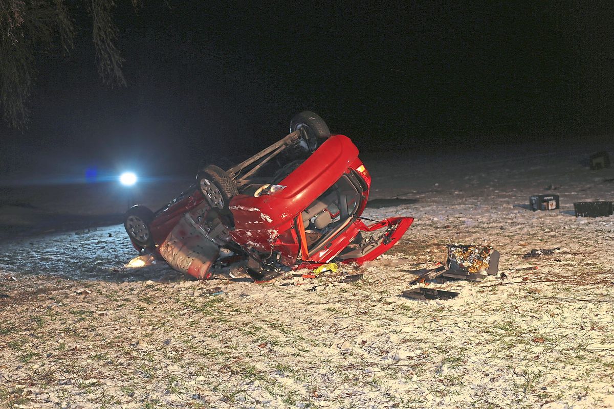 Zu einem schweren Autounfall mit tödlichem Ausgang ist es am Montagabend in Drewer gekommen. Foto: Löseke