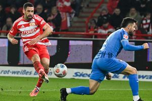 Rani Khedira (l) avancierte erneut zum Matchwinner für Union Berlin. - Foto: Soeren Stache/dpa