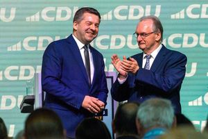 Sven Schulze will das Amt von Sachsen-Anhalts Regierungschef Reiner Haseloff (beide CDU) übernehmen. (Archivbild) - Foto: Klaus-Dietmar Gabbert/dpa