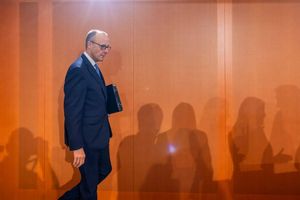 Merz steht nach seiner Äußerung heftig in der Kritik. (Archivbild) - Foto: Michael Kappeler/dpa