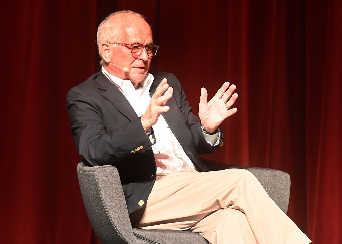 „Welt in Gefahr“: Außen- und Sicherheitsexperte Prof. Wolfgang Ischinger forderte in Lippstadt weitreichendere Raketen für ukrainische Angriffe auf russische Militärbasen und mehr Geld für den deutschen Verteidigungshaushalt. Fotos: Tuschen