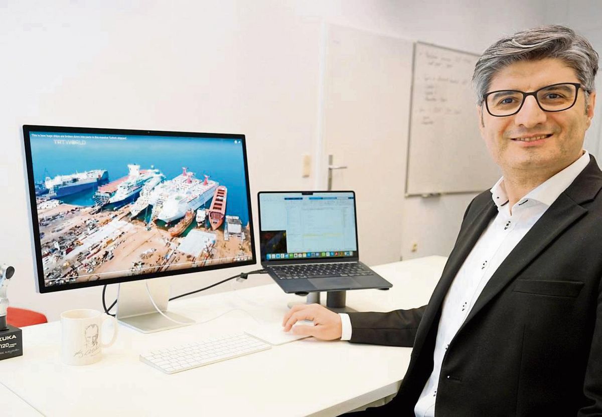 Prof. Dr. Erdal Kayacan von der Universität Paderborn forscht mit seinem Team an der Robotik für Drohnen, die Schiffswracks zukünftig inspizieren sollen.