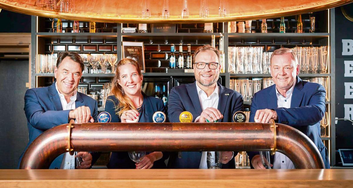 Können auf ein erfolgreiches Jahr zurückblicken: Die Warsteiner-Geschäftsführung mit Helmut Hörz (Vorsitz und Finanzen), Inhaberin Catharina Cramer, Jens Hoffmann (Technik) und Uwe Albershardt (Vertrieb und Marketing).