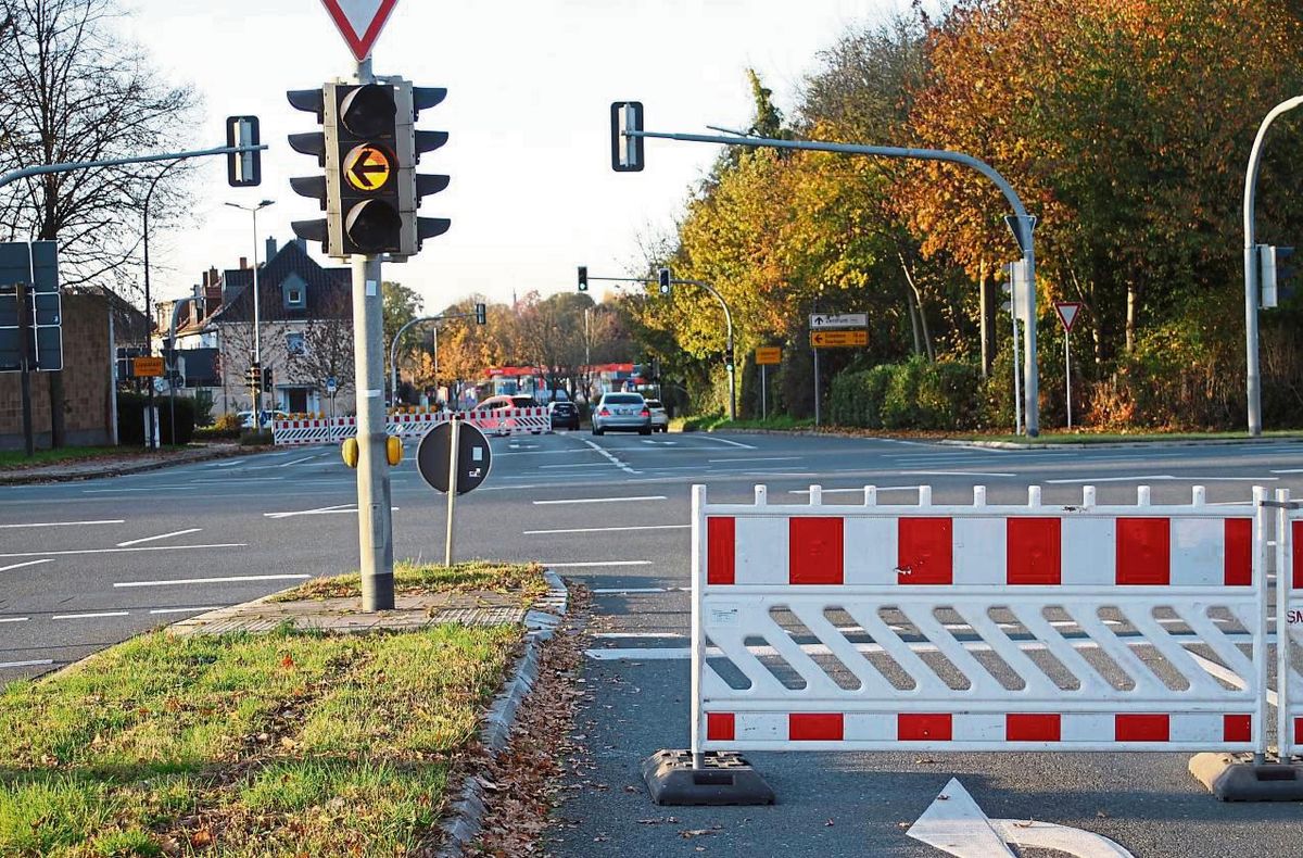Die B 55-Kreuzung am Wasserturm ist bis Montagmorgen teilweise gesperrt. Foto: Dormels