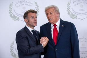 Trump droht: Sollte Frankreich dem «Friedensrat» nicht beitreten, könnte es hohe Zölle geben. (Archivbild) - Foto: Michael Kappeler/dpa