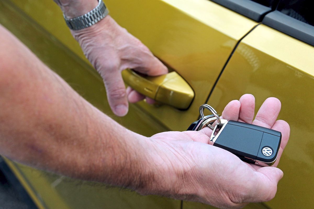 Keyless-System? In Bad Westernkotten ist jetzt in ein weiteres Auto eingebrochen worden. 
