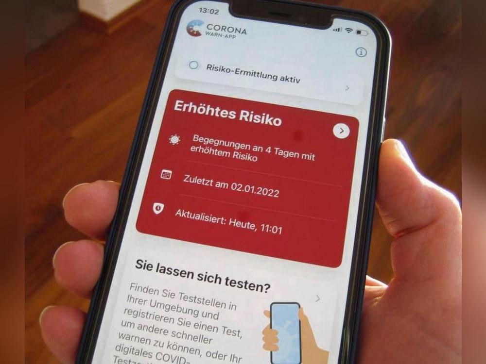 „Erhöhtes Risiko“ zeigt die Corona-Warn-App an und gibt auch einen Hinweis darauf, an welchem Tag die Risiko-Begegnung stattgefunden hat. Foto: Rückert