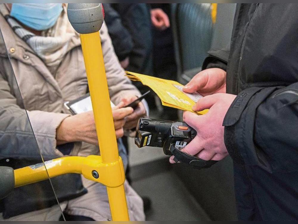 Zwischen einen Genesenennachweis und Impfzertifikat ist grundsätzlich zu unterscheiden, weiß die Kreisverwaltung. Foto: dpa