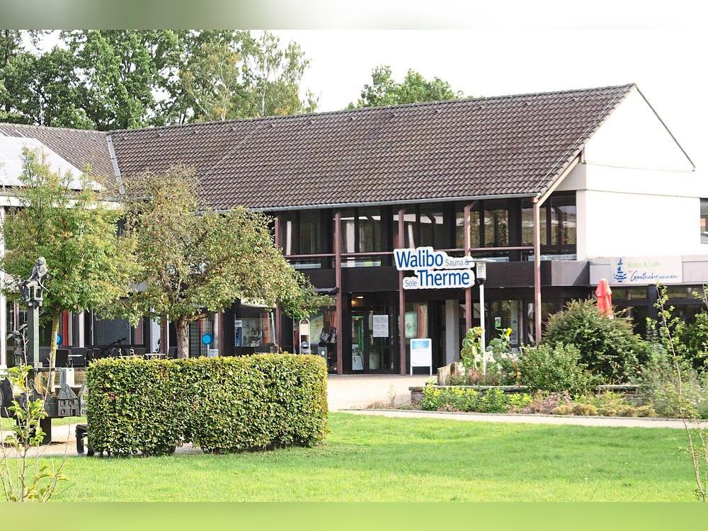 In die Walibo-Therme war zuletzt kaum noch gescheit investiert worden. Die Bäder-Holding als Betreiber der maroden Therme sieht sich daher heftiger Kritik ausgesetzt. Foto: Niggenaber