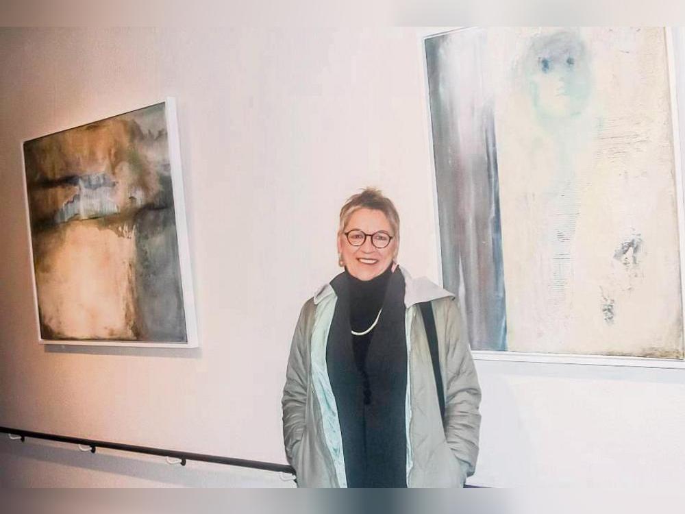 Unter dem Titel „Vielschichtig“ zeigt Birgit Boy ihre Bilder im Josefshaus. Foto: Wissing