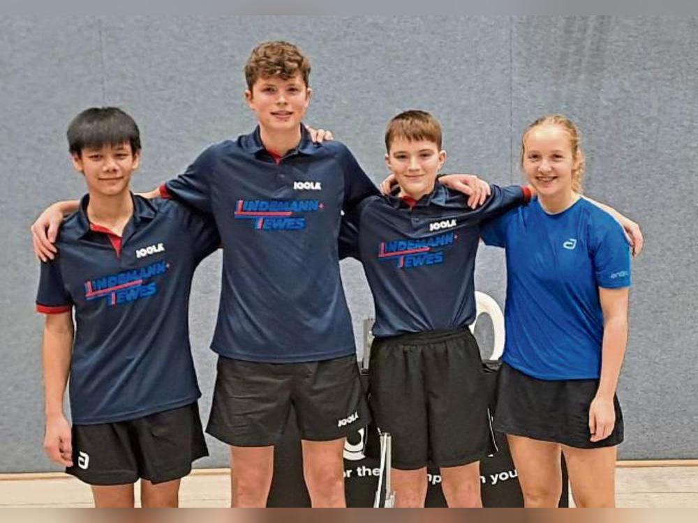 Eine starke Hinrunde spielten (v.l.) Timo Hellmann, Marcel Stratmann, Ole Brock und Frieda Strugholz vom TTC DJK Bad Westernkotten in der Jungen-TT-NRW-Liga.