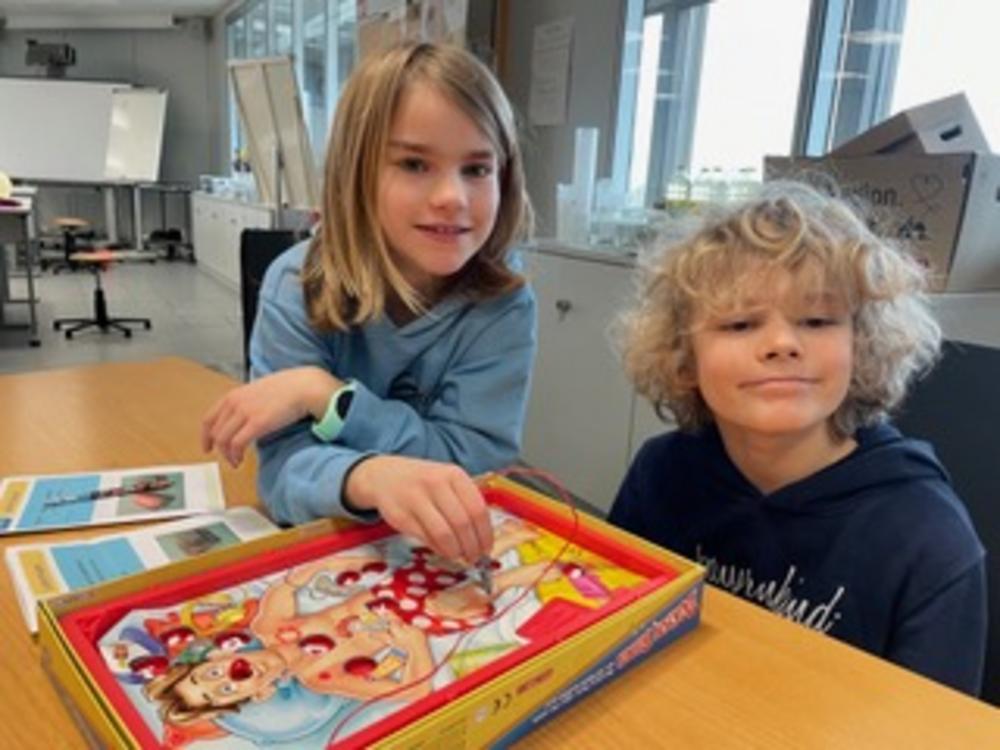 Auch Jule und Florian erlebten einen ereignisreichen Tag im HNF. Foto: Grundschule St. Marien Geseke