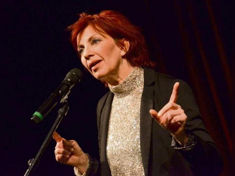 Dagmar Schönleber stellte ihr neues Kabarettprogramm auf der Lippstädter Studiobühne vor. Foto: Gröbing