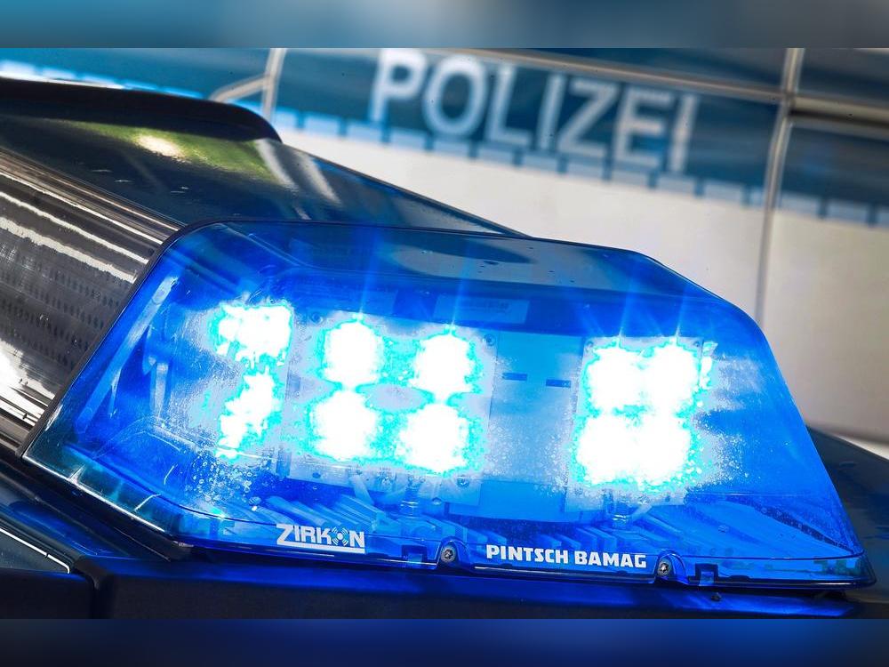 Faustschlag mit Pfefferspray-Attacke am Südertor in Lippstadt: Wegen einer gefährlichen Körperverletzung ist am Montagabend die Polizei alarmiert worden. Foto: dpa
