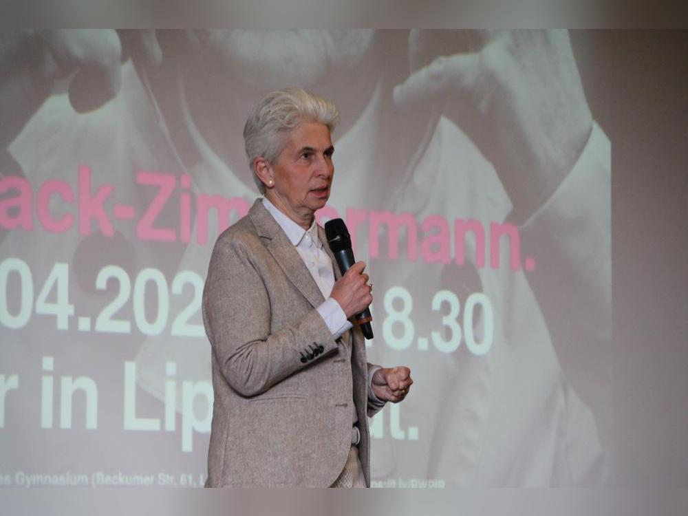 Wahlkampf in Lippstadt: Marie-Agnes Strack-Zimmermann hat am Dienstag Station in Lippstadt gemacht.