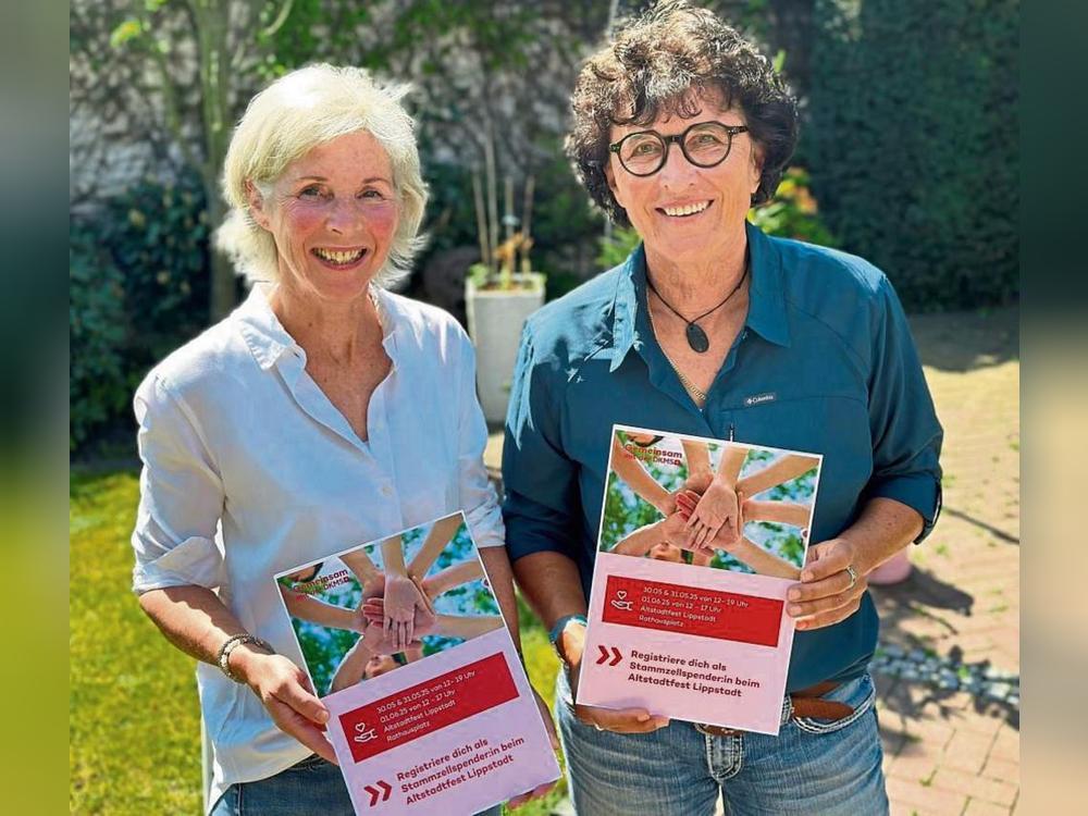 Gemeinsam Leben retten: Kinderbuchautorin Jutta Maas (r.) organisiert zum Altstadtfest eine Typisierungsaktion. Unterstützung bekommt sie von Christiane Murray. Foto: Cegelski