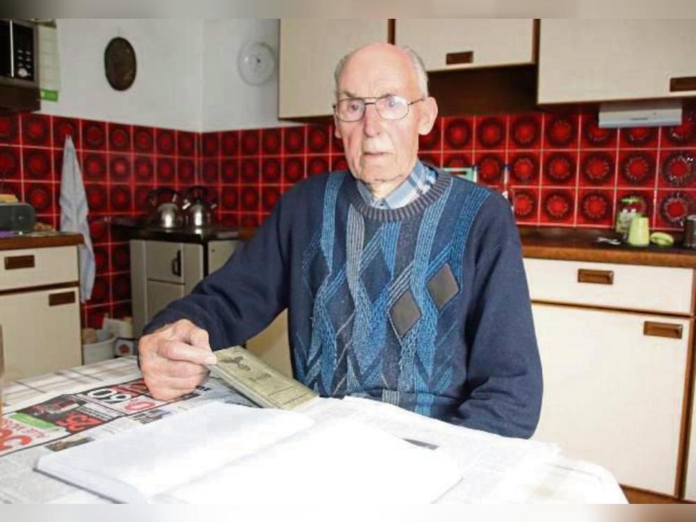 Noch sehr gut kann sich Antonius Hartmann an das Kriegsende in Effeln erinnern. Foto: Meschede