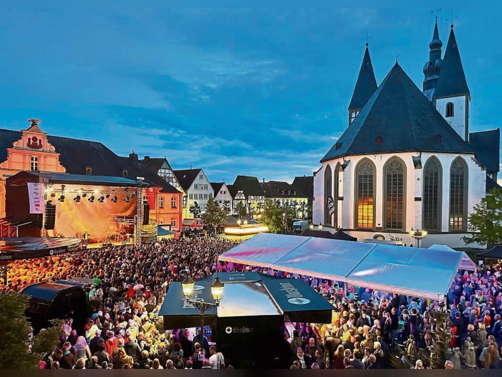 Lippstadt kann feiern: Vom 29. Mai bis zum 1. Juni verwandelt sich die Innenstadt beim Altstadtfest in eine Feiermeile – mit allem, was dazugehört. Archivfoto: Cegelski