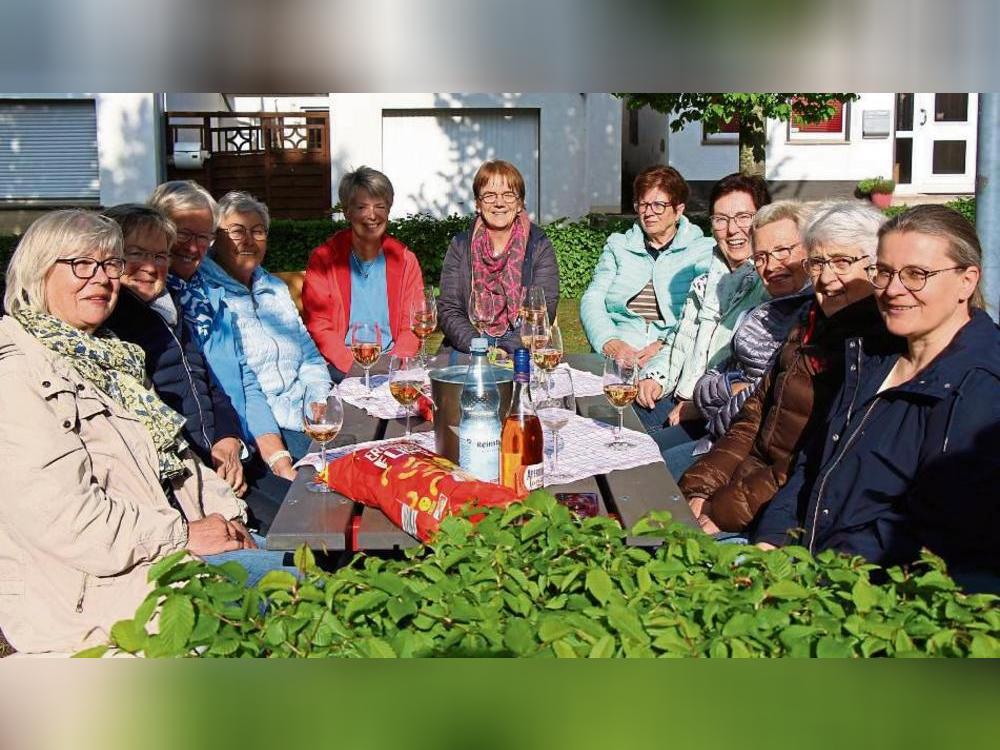Eine Bank als Abschied: Die kfd Erwitte hat sich aufgelöst. Foto: Löseke