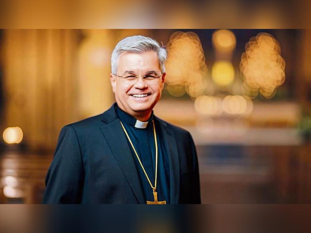 Erzbischof Udo Markus Bentz sieht in Leo XIV. mehr als einen Kirchenführer: einen Friedensstifter mit göttlichem Auftrag.