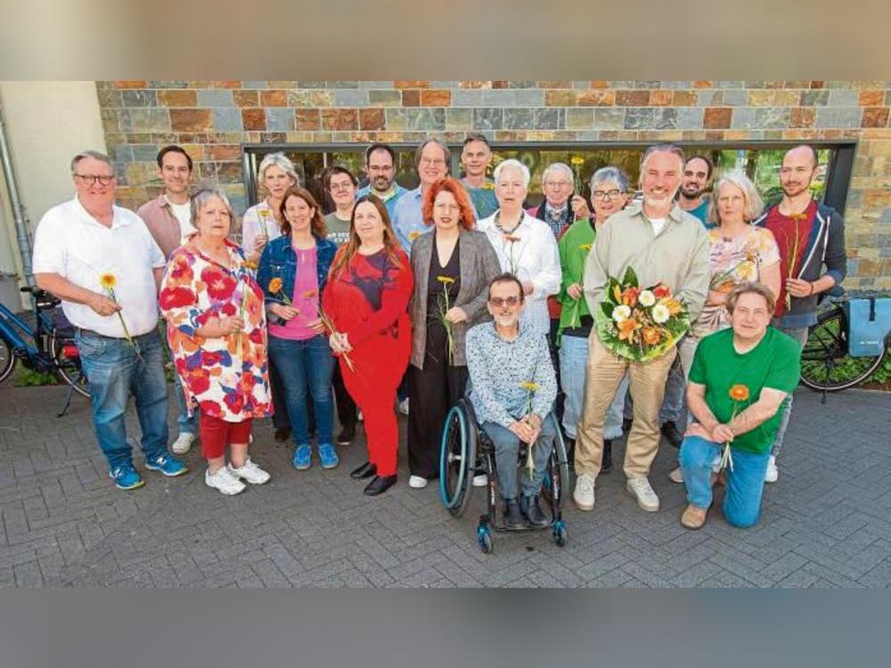 Die Kreistags-Direktkandidaten von Bündnis90/Die Grünen, darunter Landratskandidat Jan Hülsemann (5.v.r.). Foto: Brüggestraße