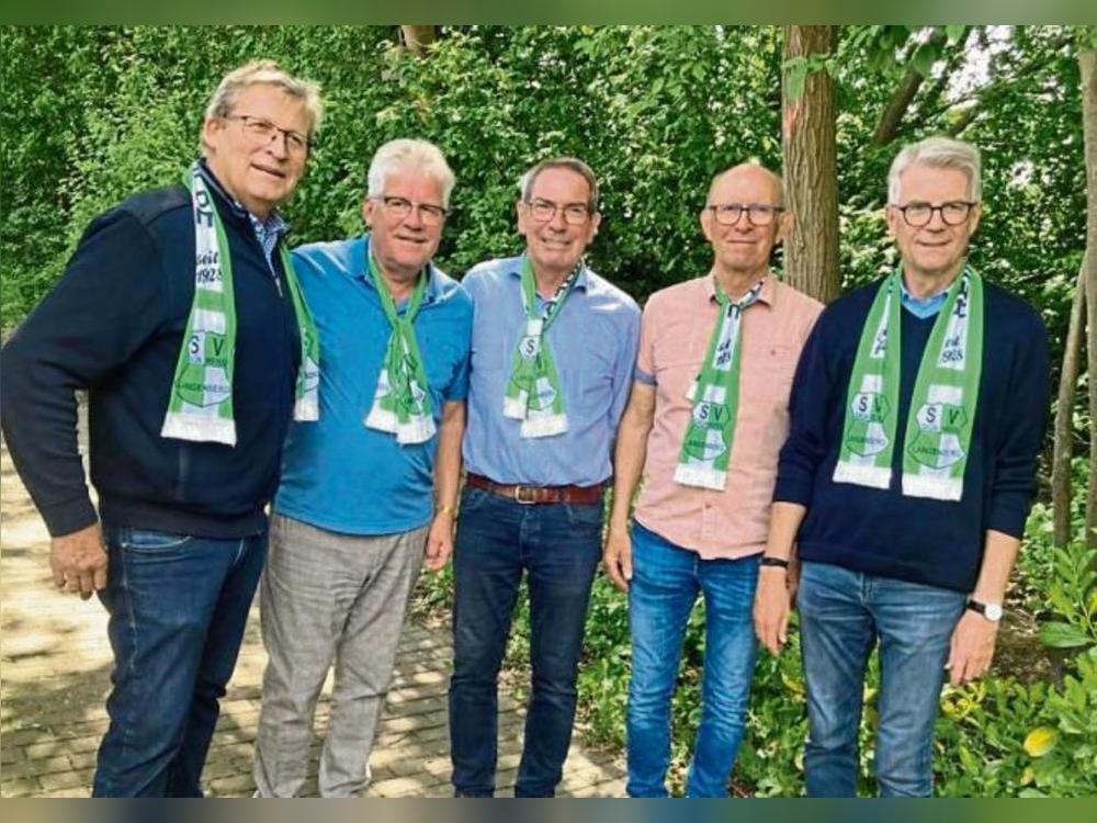 Leiten weiterhin die Geschicke der Fördergemeinschaft Fußball in Langenberg (v.l.): Berthold Forthaus, Richard Alter, Peter Smykalla, Meinolf Wienströer und Meinolf Praest.