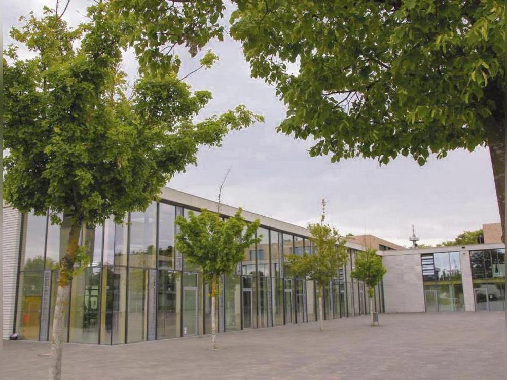 192 Anmeldungen verzeichnete die Städtische Gesamtschule Lippstadt diesmal. Aufnehmen kann sie mit 108 Schülern allerdings nur etwas mehr als die Hälfte. Foto: Puls