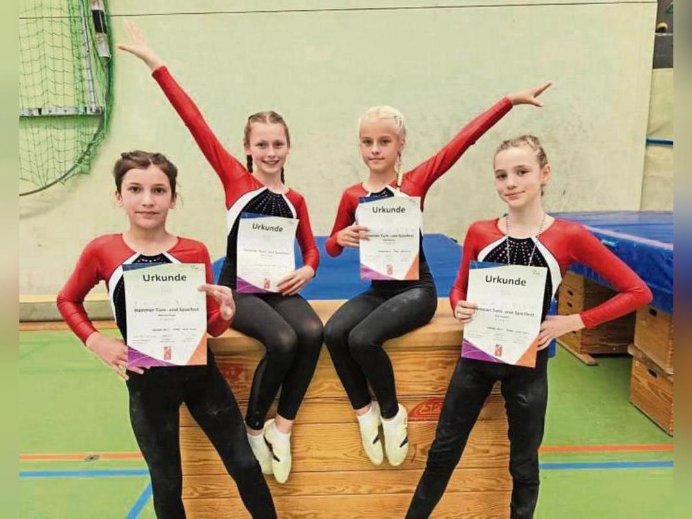 Einen gelungenen Einstand in der C-Klasse feierten (v.l.) Martina Rizzo, Milana Heinz, Kate Becker und Edda Coralic vom SC Lippstadt.