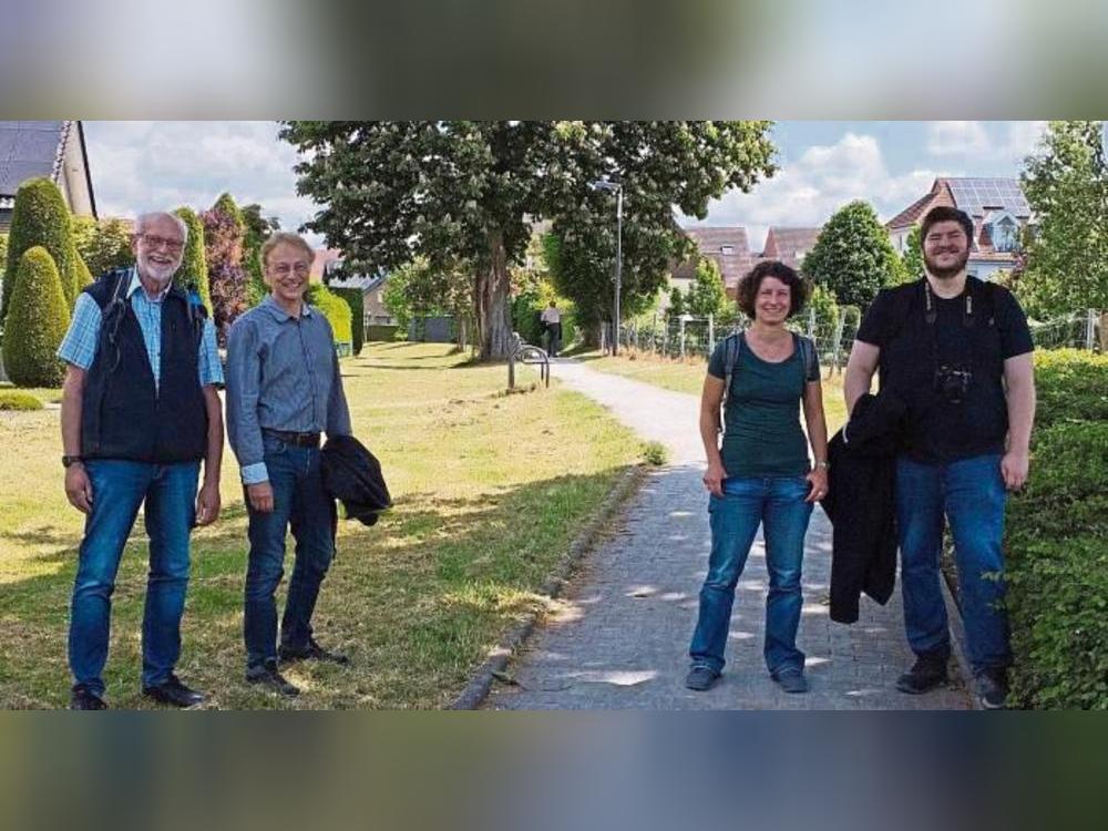 Henrik Friedhoff, Ulrike Steinkrüger, Stefan Wiesner und Wolfgang Marcus (v.r.) nahmen die Landwehren in Bad Westernkotten unter die Lupe.