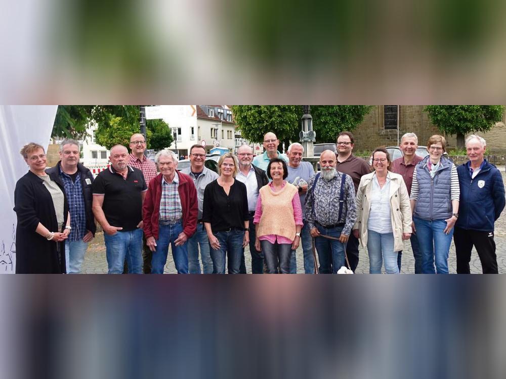 Blicken zuversichtlich auf die Kommunalwahl: die Kandidaten der Bürgermeinschaft Rüthen. Foto: Kloer