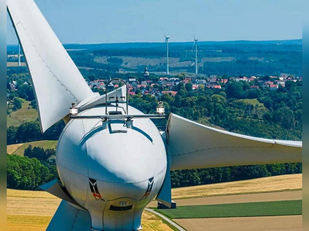 Die Stadt möchte mit einem eigenen Windpark Einnahmen generieren und den kommunalen Haushalt entlasten. Archivfoto: Eickhoff