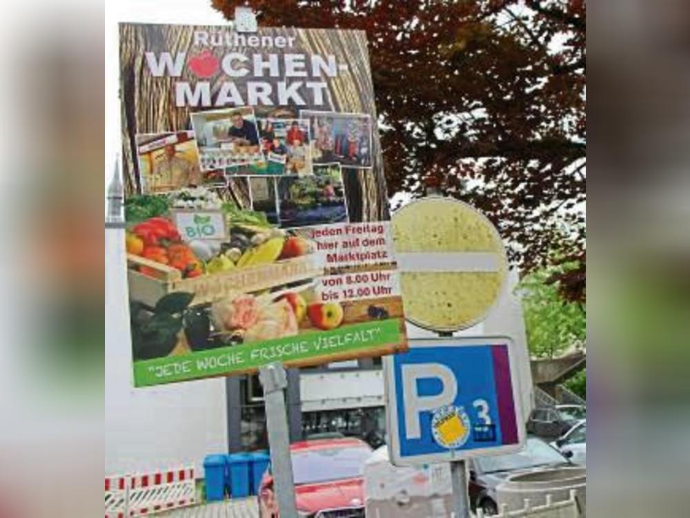 Der Wochenmarkt findet ab kommendem Freitag auf dem Parkplatz P3 statt, weil auf dem Marktplatz gebuddelt wird. Foto: Löseke