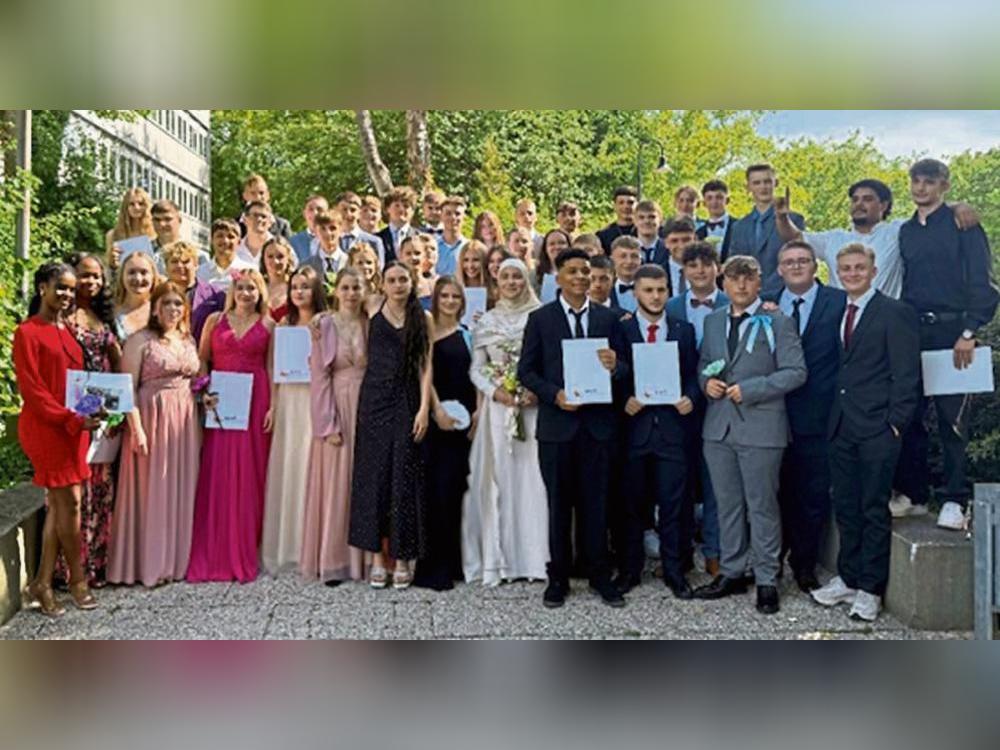 Die Zehntklässler der Sekundarschule Anröchte/Erwitte haben ihren Abschluss gemacht.