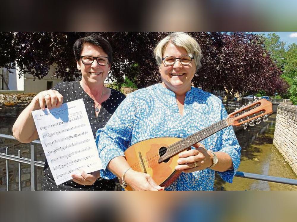 Die beiden Funktionärinnen des Orchesters: Die Vorsitzende Daniela Pape (links) und Martina Heppe (zweite Vorsitzende). Foto: Giannakis