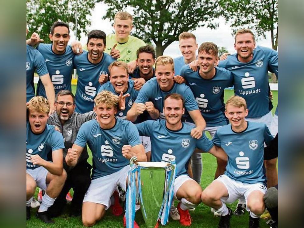 A-Ligist VfL Hörste-Garfeln richtet als Titelverteidiger des Lippe-Wanderpokal das Turnier in diesem Jahr aus. Acht Mannschaften nehmen daran teil. Archivfoto: Lütkehaus