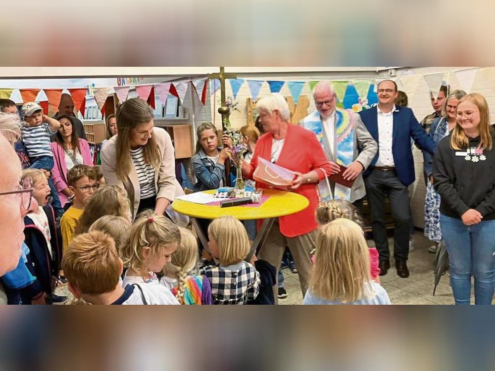 Beim Sommer- und Einweihungsfest des neuen Anbaus der katholischen Kita St. Clemens in Kallenhardt war einiges los.